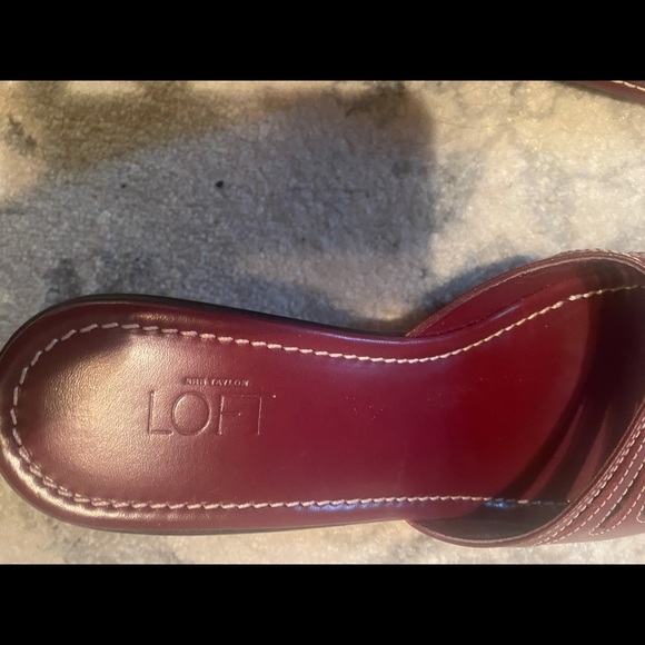 Red slides with wedge heel - Picture 5 of 10
